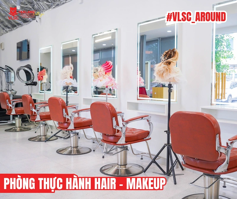 Không gian chuẩn salon cho sinh viên ngành Chăm sóc sắc đẹp